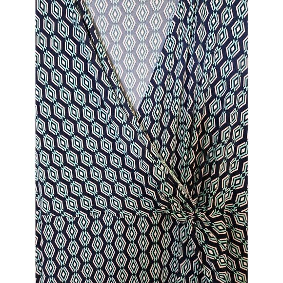 41Hawthorn blue printed v neck dress with side knot. Size 3X. - Picture 2 of 4